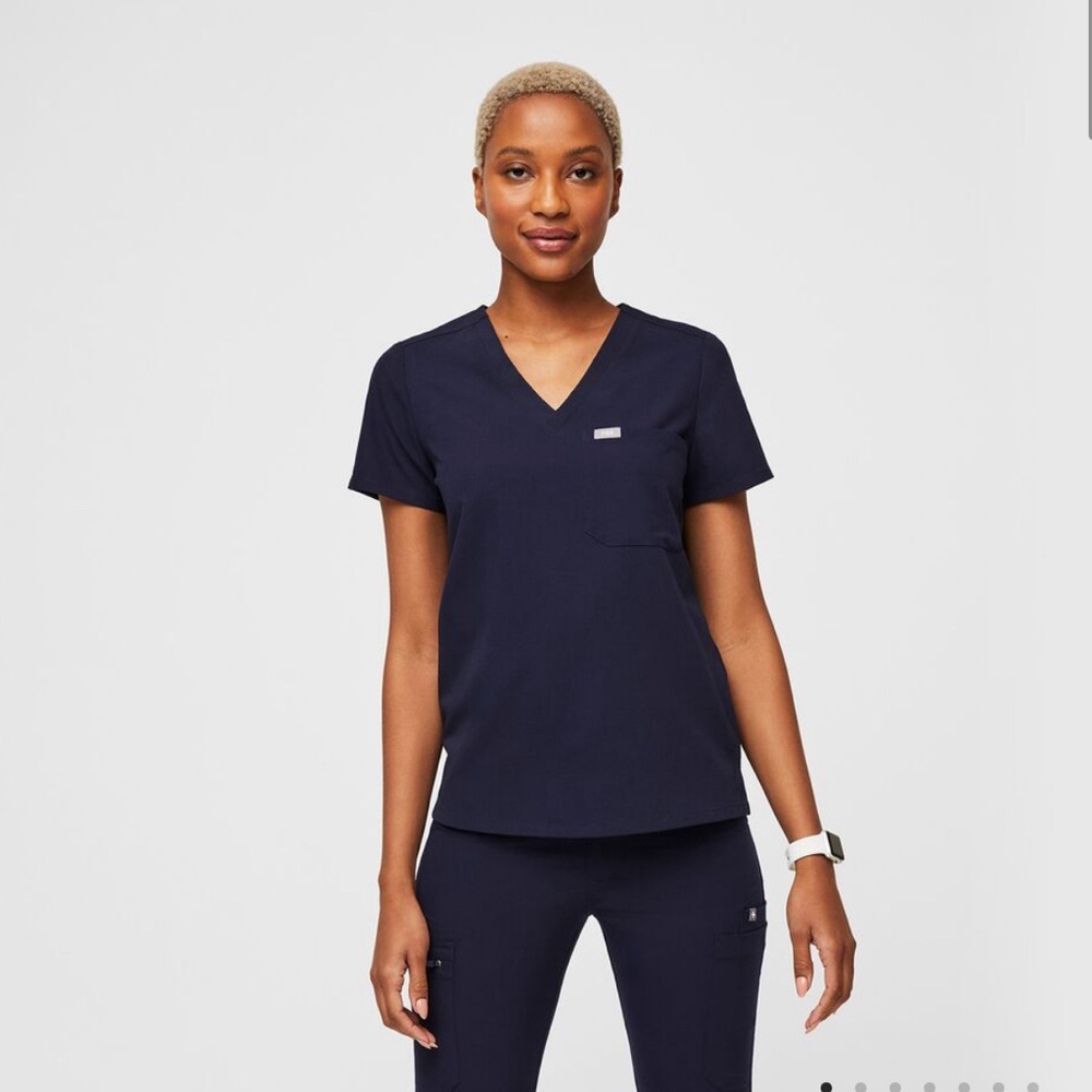 Figs Catarina One-Pocket Scrub Top